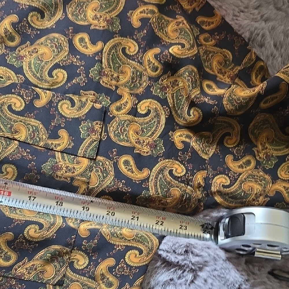 VTG Ellen Tracy Navy/Black and Gold Paisley Blouse Size 8 - Picture 9 of 13